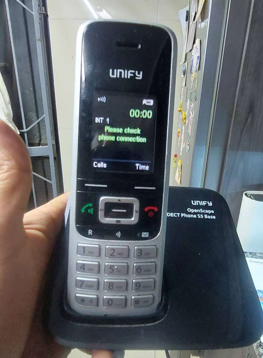 Cordless Unify dect phone s5 incl base and power supply read description