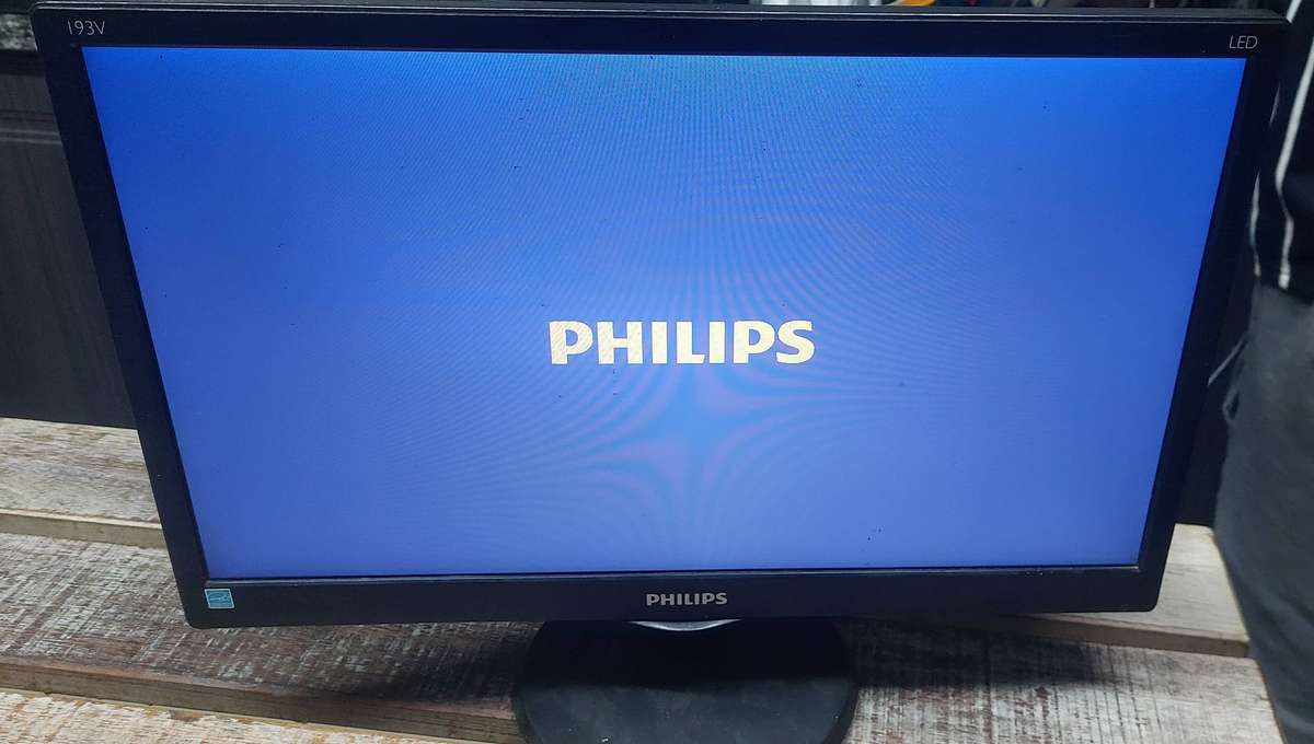 Phillips led screen 44cm side to side screen only