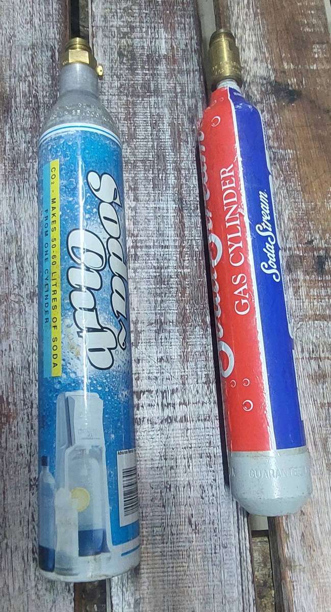 2 x soda stream gas tanks bid for both