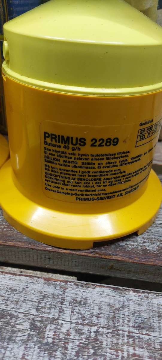 Primus Picnic 2289 gas lamp.