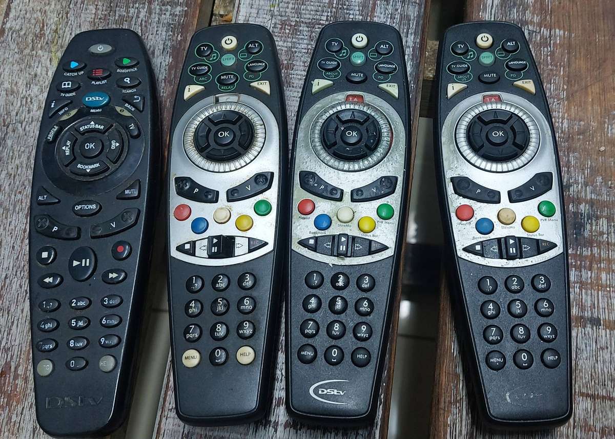 Faulty Dstv remotes lot