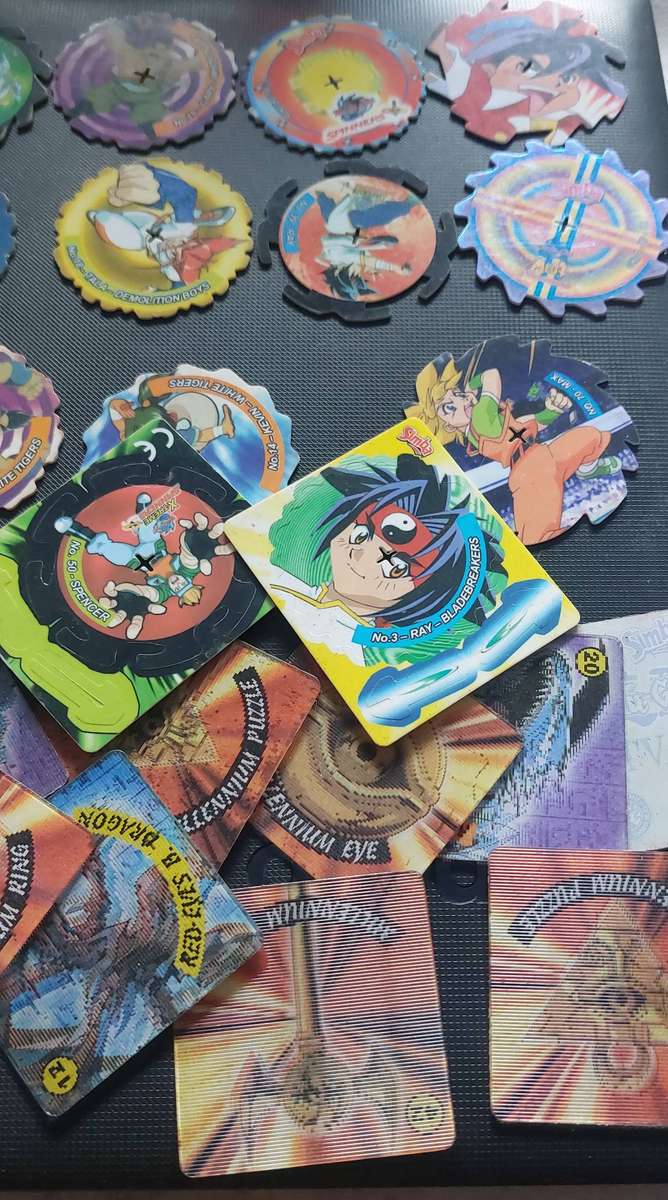 Assortment of vintage collectable simba spinners