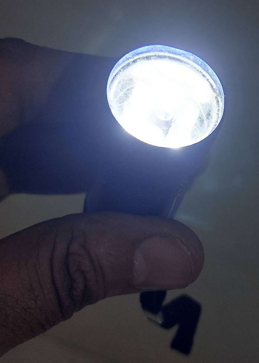 Very bright alliminium led pocket torch