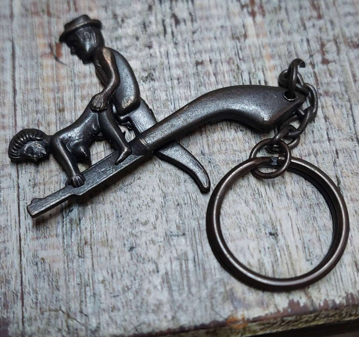 1980s Vintage Naughty Couple Key Chain - Gun trigger moves when pressed