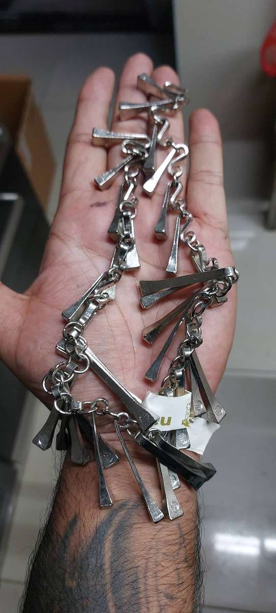 Vintage ladies horse shoe nail neck chain new