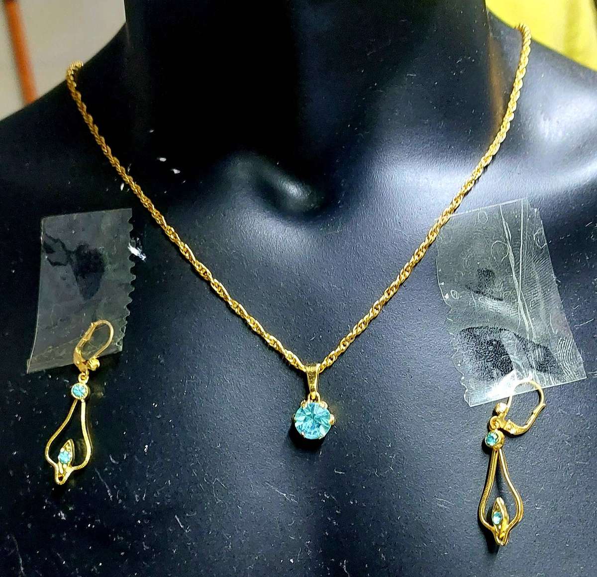 Vintage stunning earrings and matching pendant and rope chain