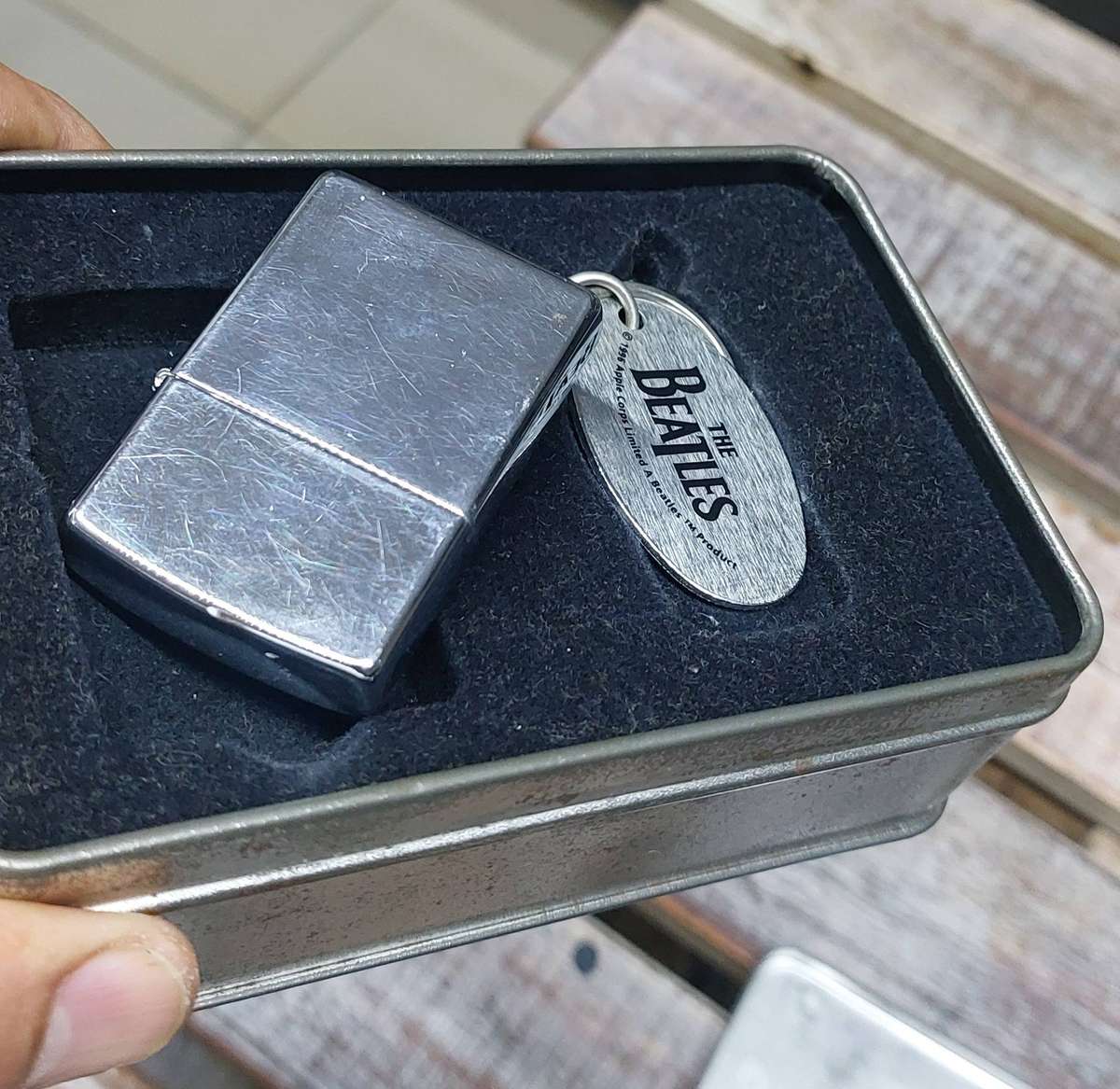 Vintage collectable beatles zippo lighter and Keychain in metal box