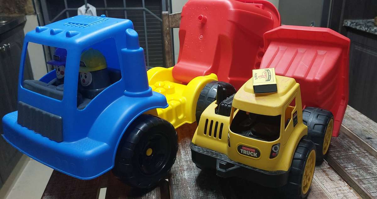 Massive kids toy dump trucks