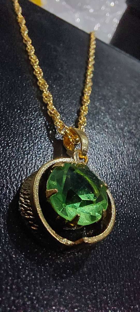 Vintage rope chain  and pendant