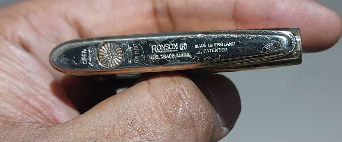 Vintage made in england ronson varaflame lighter read description