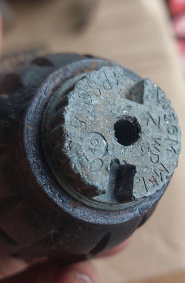 World war 1 mills bomb grenade weigh over 600g