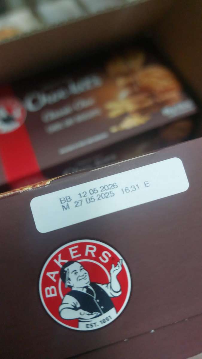 Bakers Choc.kits biscuits 6 x 200g boxs available buy per 200g box expiry in pictures