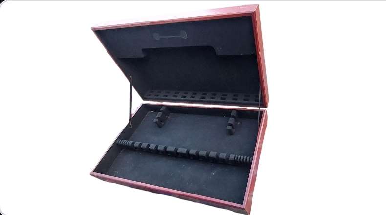 VINTAGE CUTTLERY WOODEN BOX