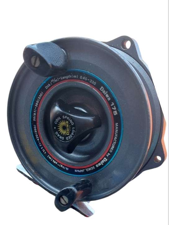 VINTAGE DAIWA SEIKO 175 SALT WATER REEL