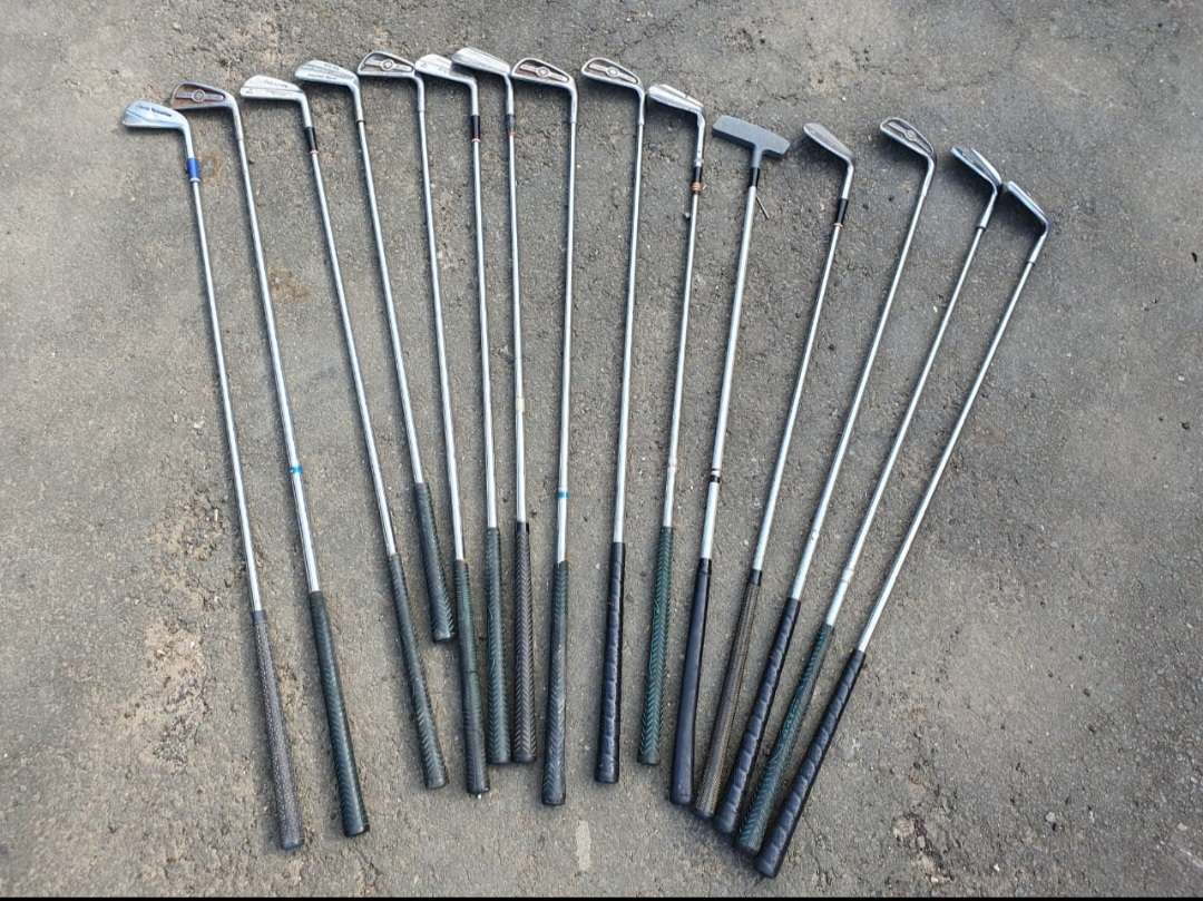 GOLF STICKS BID FOR ALL SEE PICTURES