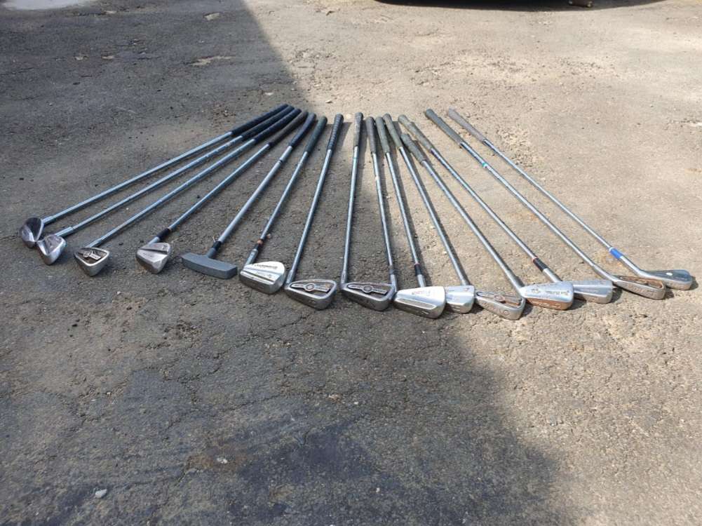 GOLF STICKS BID FOR ALL SEE PICTURES