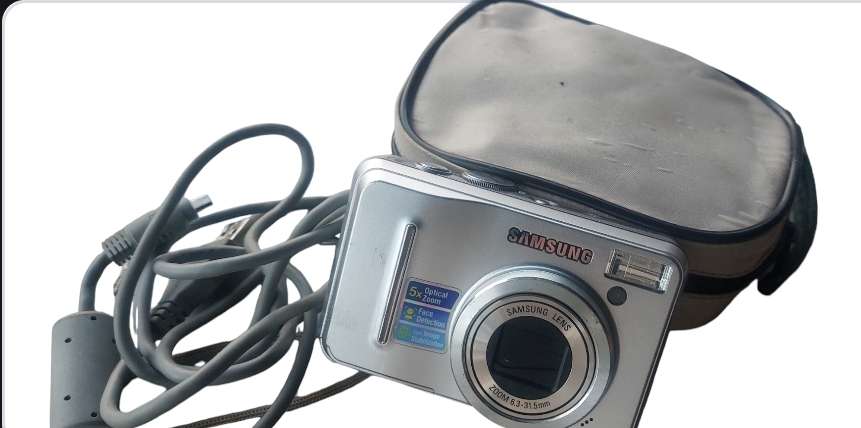 SAMSUNG S1060 CAMERA 10.3 MEGA PIXEL