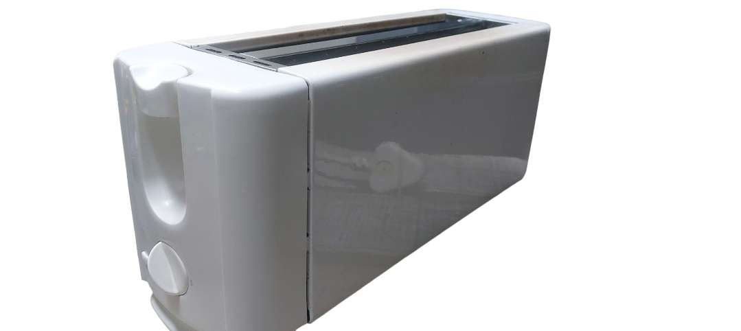 PINEWARE 4 SLICE TOASTER