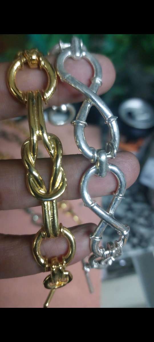Hand chain