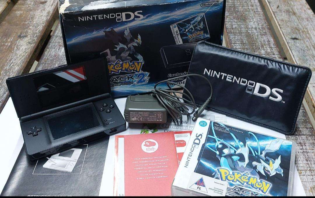ULTRA RARE NINTENDO DS POKEMON DS IN BOX see pictures
