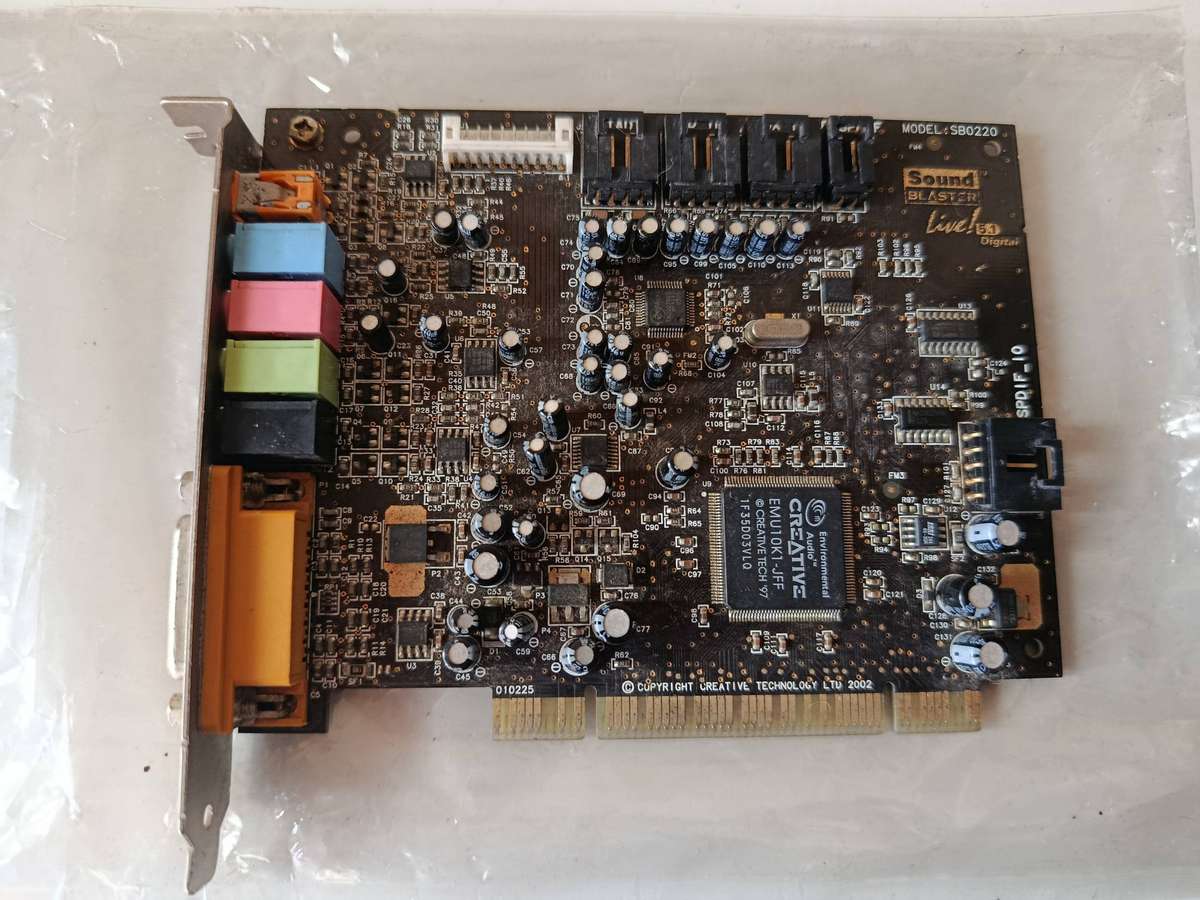 Creative Sound Blaster Live! 5.1 Digital sound card, model SB0220