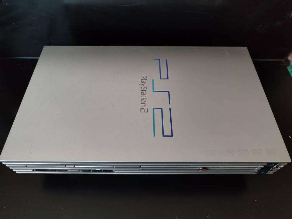 PlayStation 2 Satin Silver Console