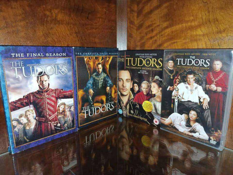 The Tudors Complete Series (seasons 1 to 4) Dvd Set