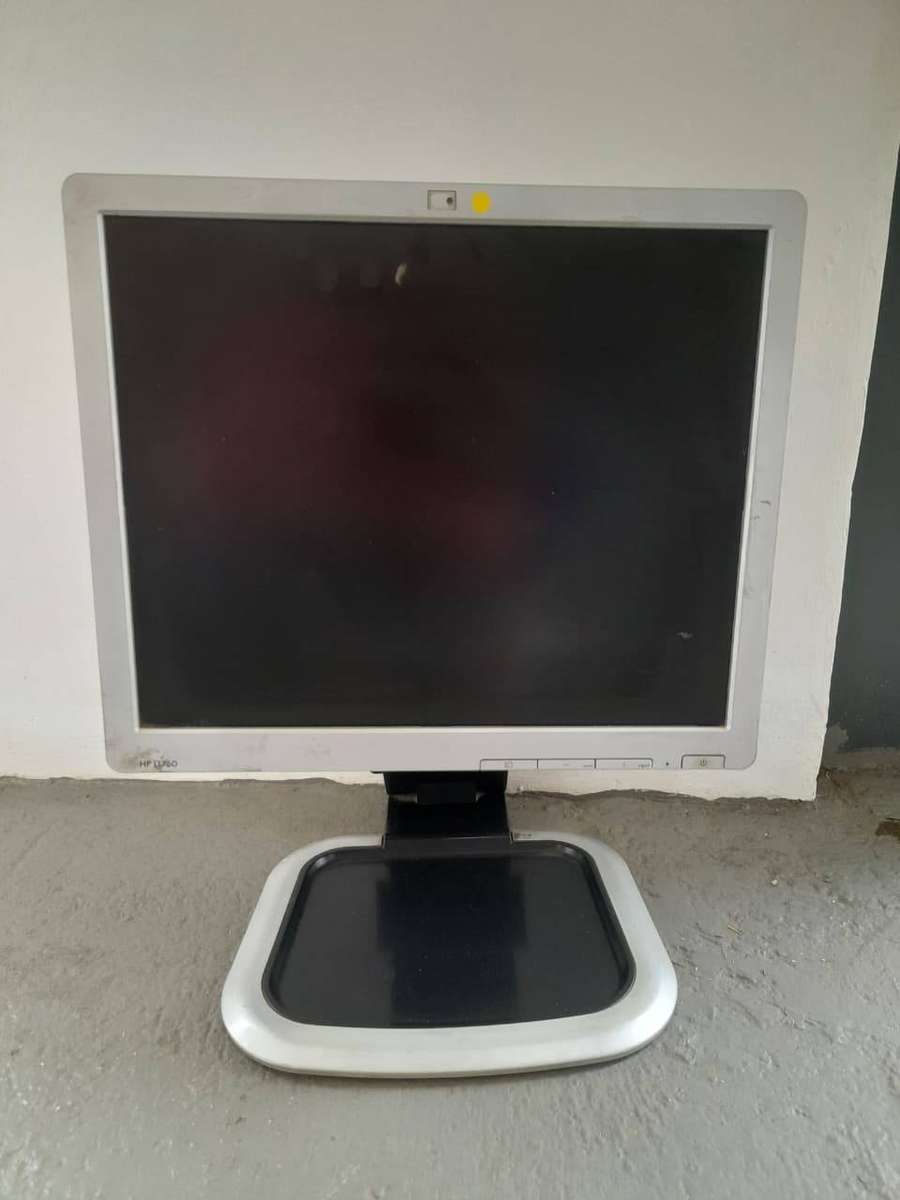 HP L1750 LCD Monitor  17" SXGA  Used