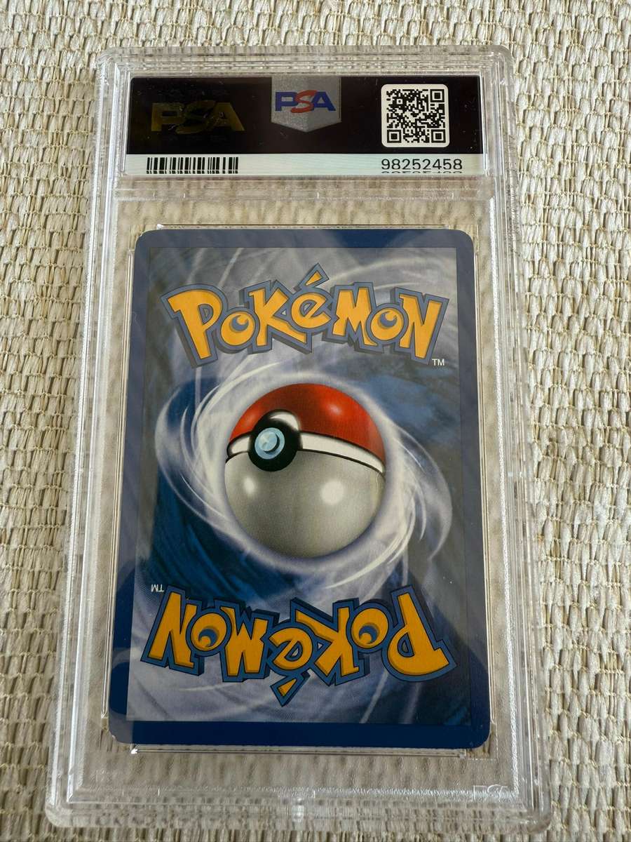 Pokemon TCG #21 Dark Charizard - Team Rocket PSA 8