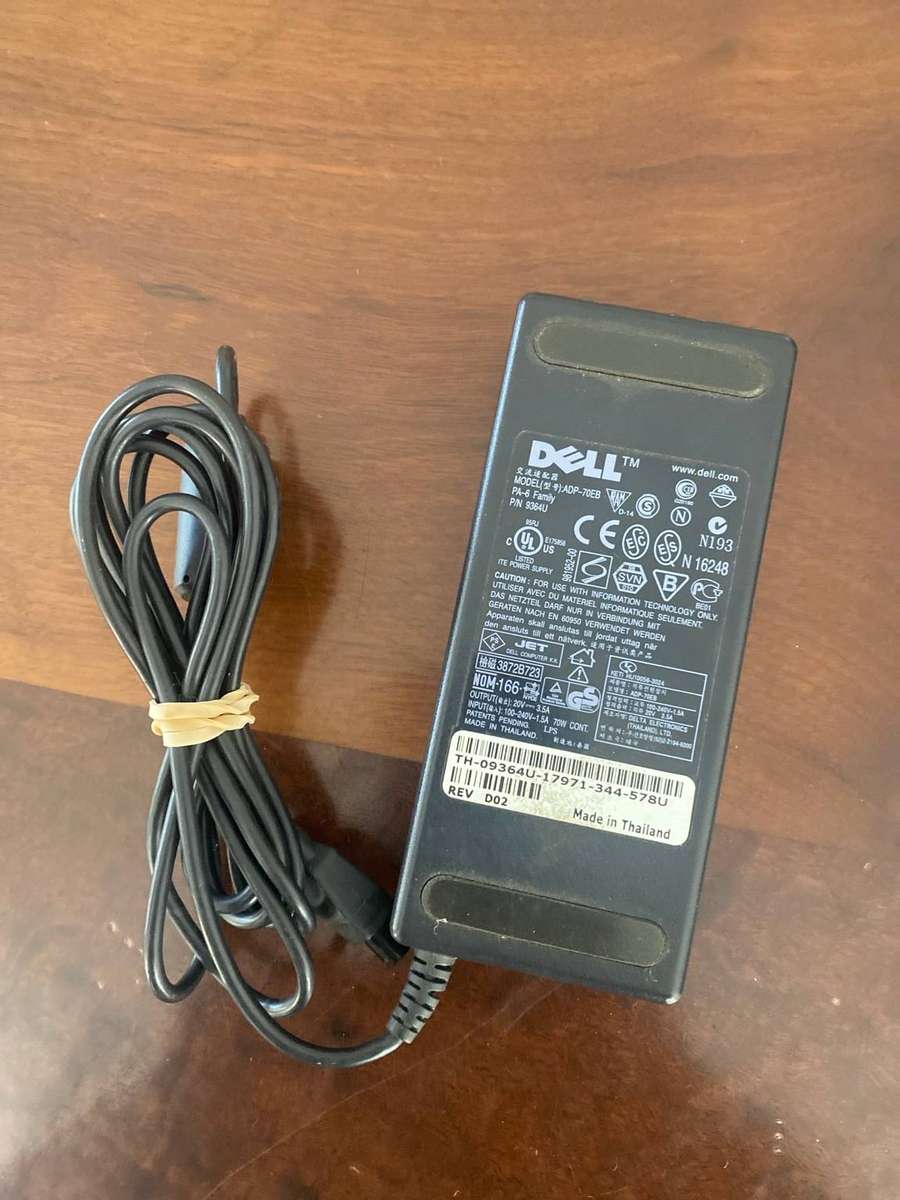 Vintage Dell Latitude CS 400XT laptop in working condition