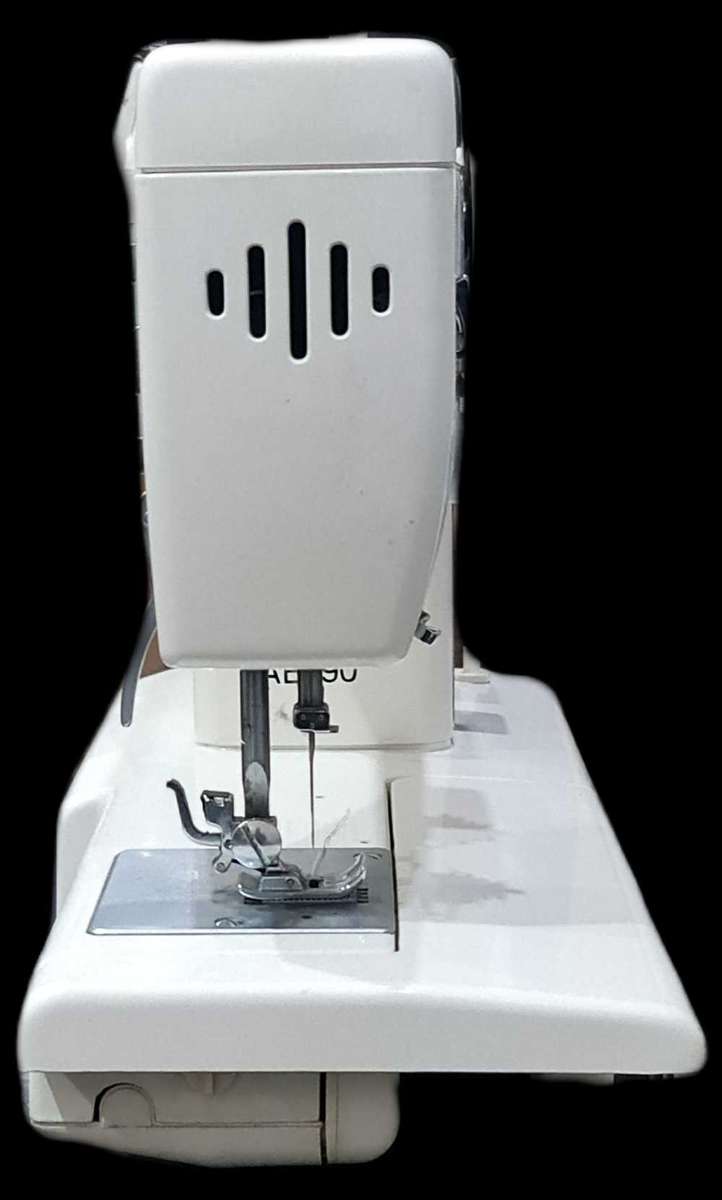 EMPISAL SEWING MACHINE AE390