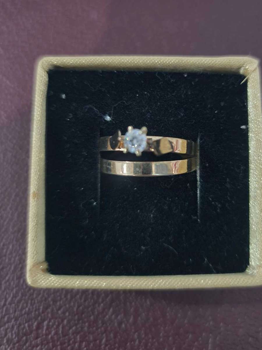 9ct WEDDING RING SET