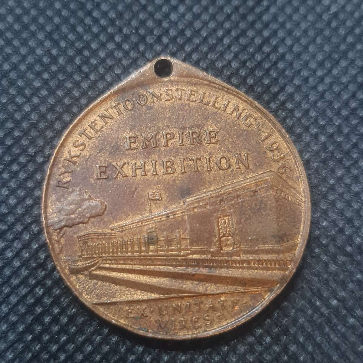 1886 JOHANNESBURG EXHIBITION MADELLION