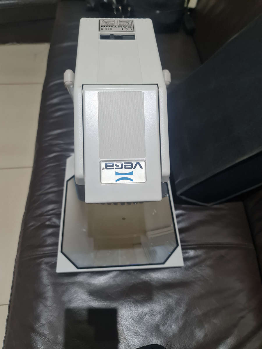 Vega Overhead Projector