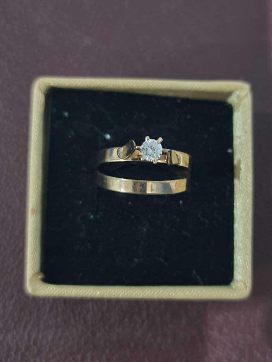 9ct WEDDING RING SET