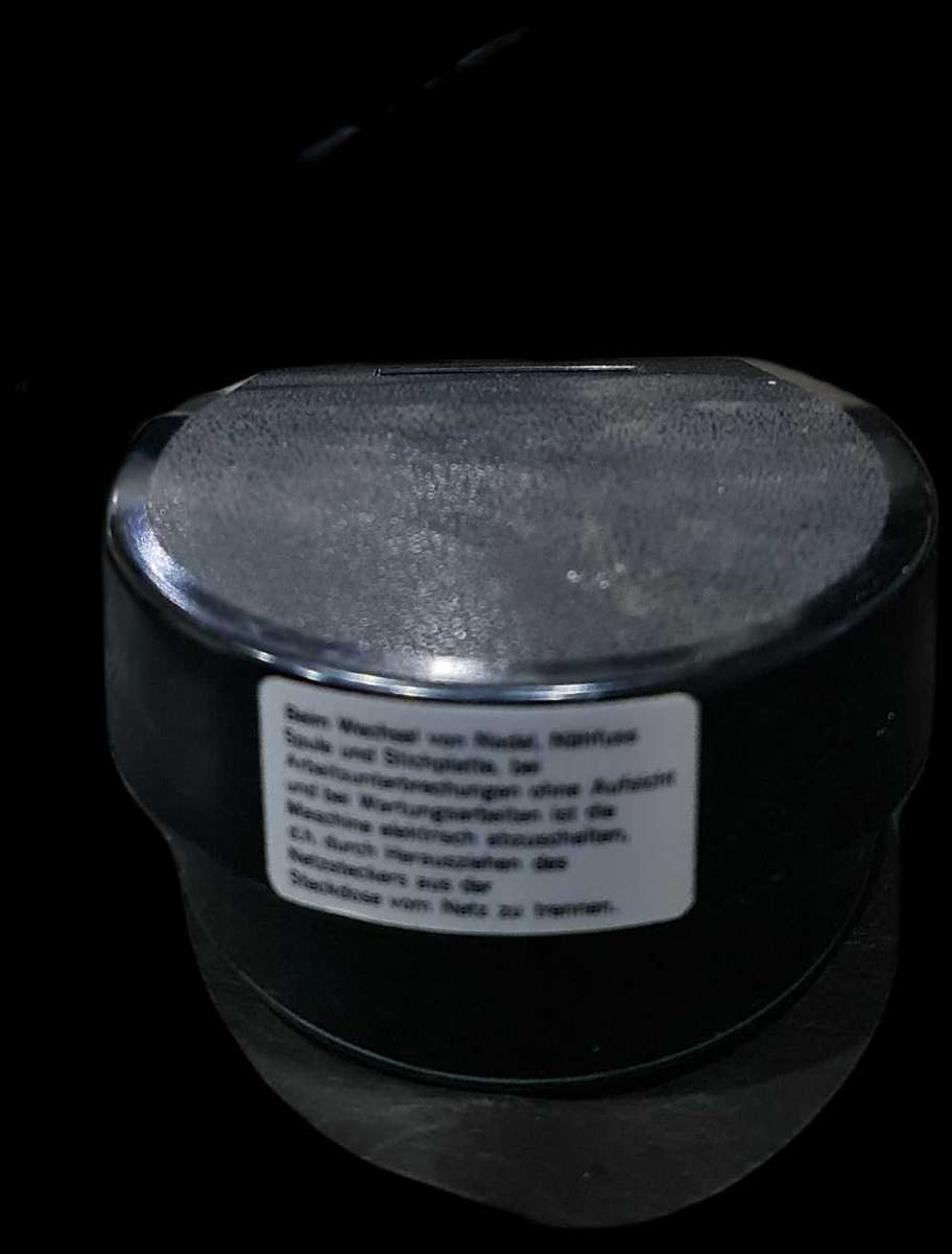 EMPISAL SEWING MACHINE AE390