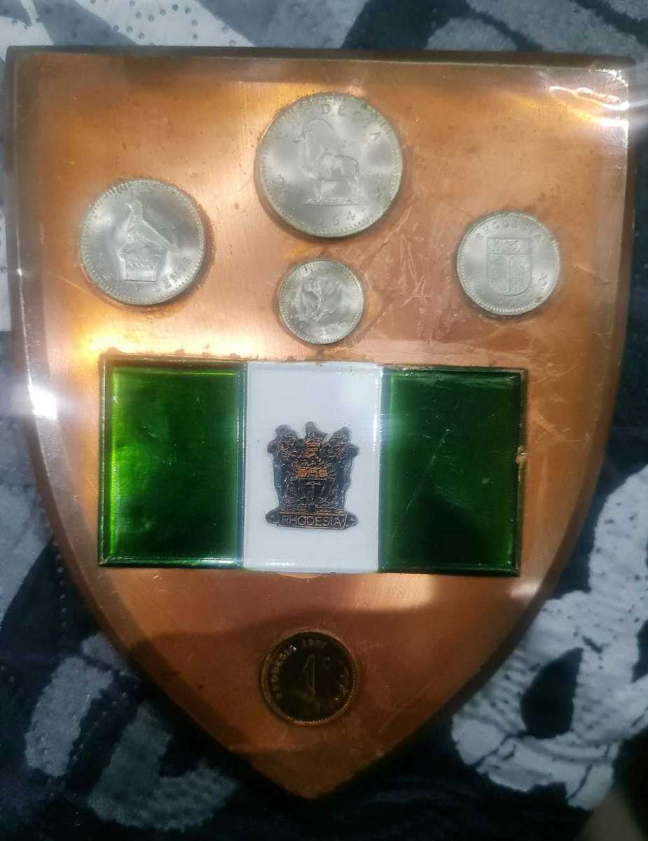 WALL PLAQUE WITH RODESIAN COINS