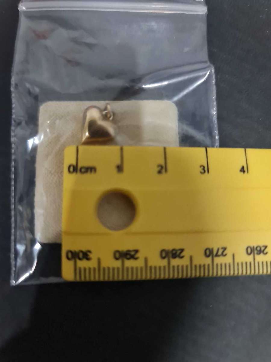 9ct GOLD HEART (TO FIT A CHARM BRACELET)