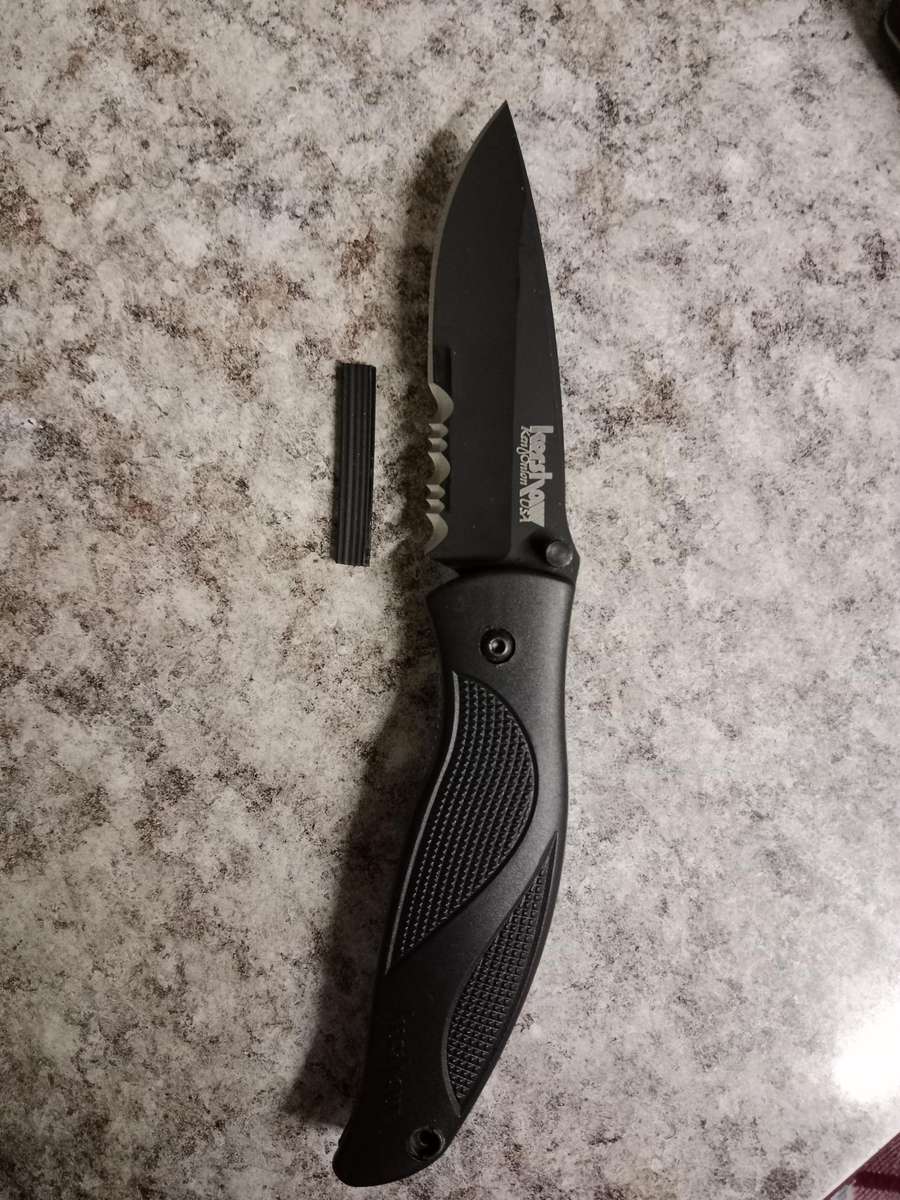 Kershaw Black knife
