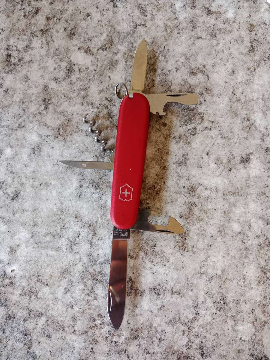 Victorinox pocket knife