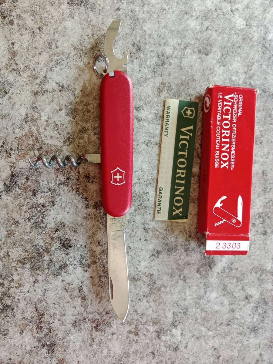 Victorinox Swiss pocket knives X10