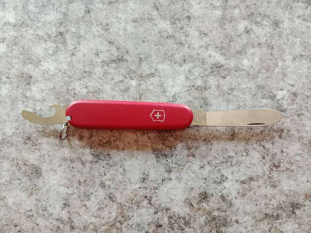 Victorinox Swiss pocket knives X10