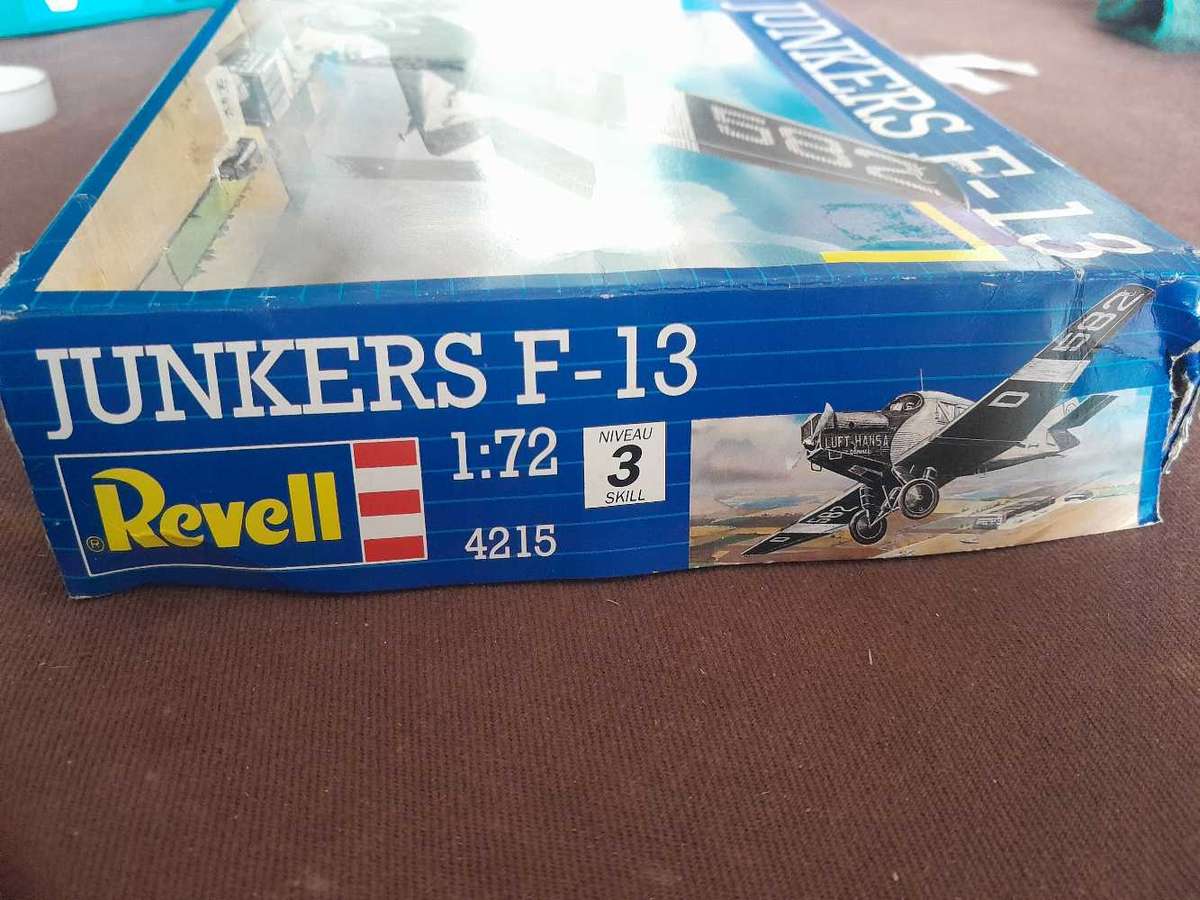 Junkers F13 model kit