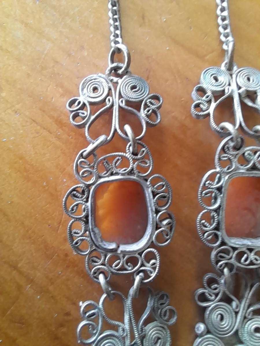 Vintage Coiled Cameo Lavelier Necklace