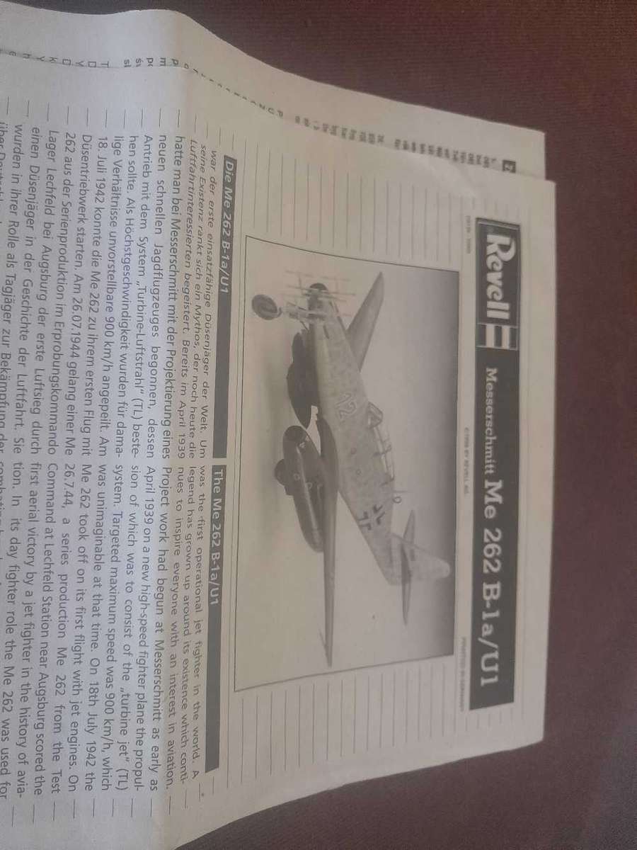 Me 262 B-la/U1 model kit