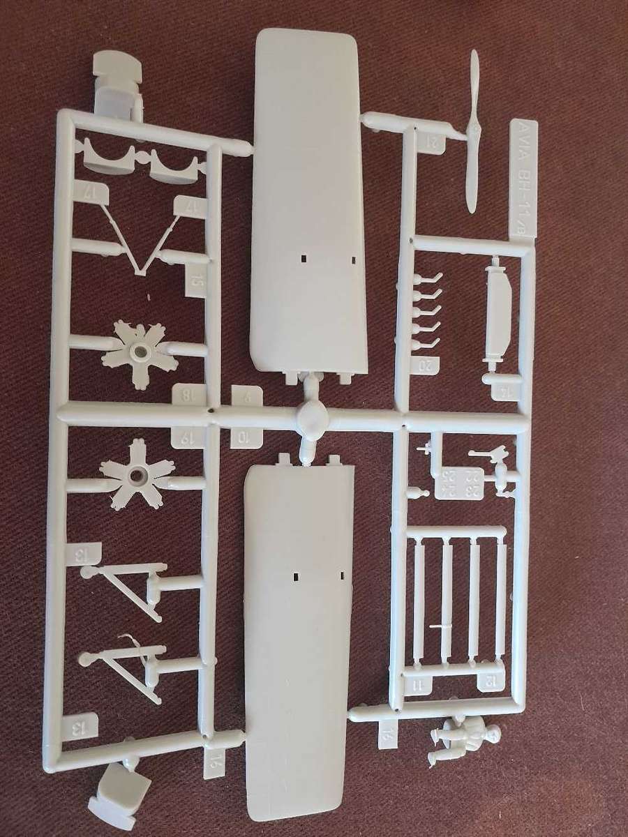 Rare AVIA BH 11 1/50 scale