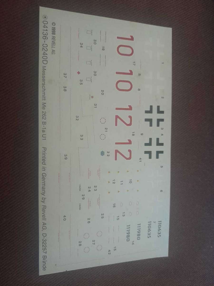 Me 262 B-la/U1 model kit