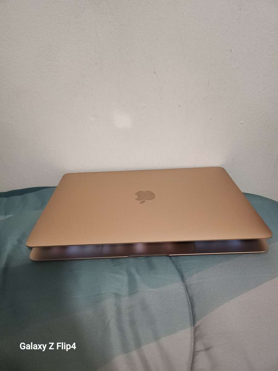 MacBook M1 2020