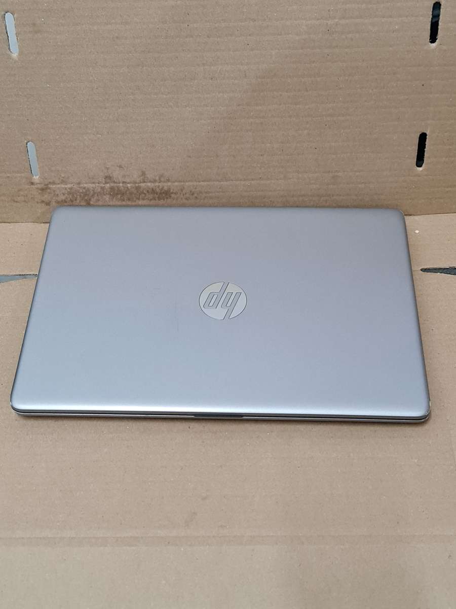 HP 250 G9 -N4500 256GB SSD 8GB RAM 15.6" FHD Laptop - Silver