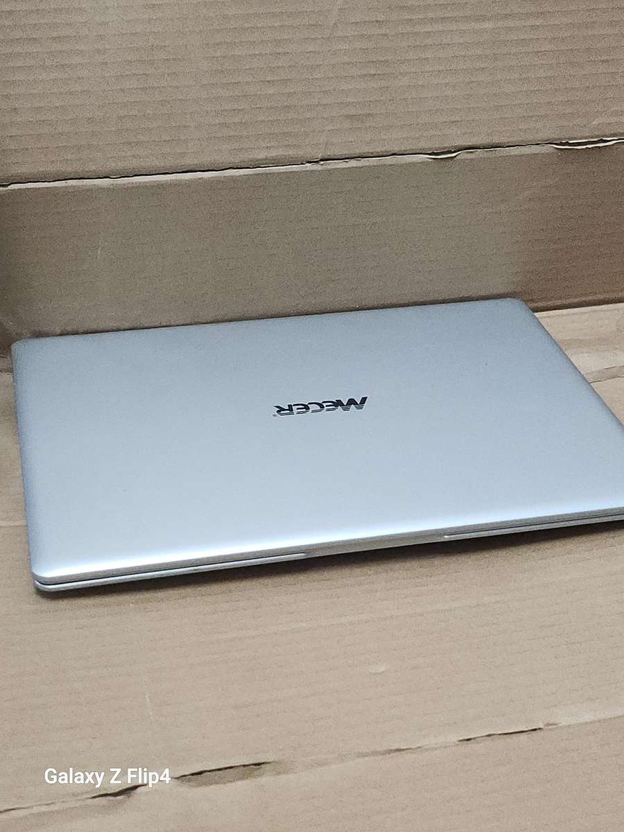 Mecer 11.1" Laptop